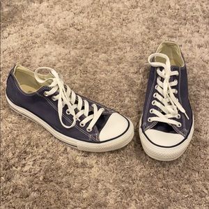 Men’s Blue & White Converse Size 9.